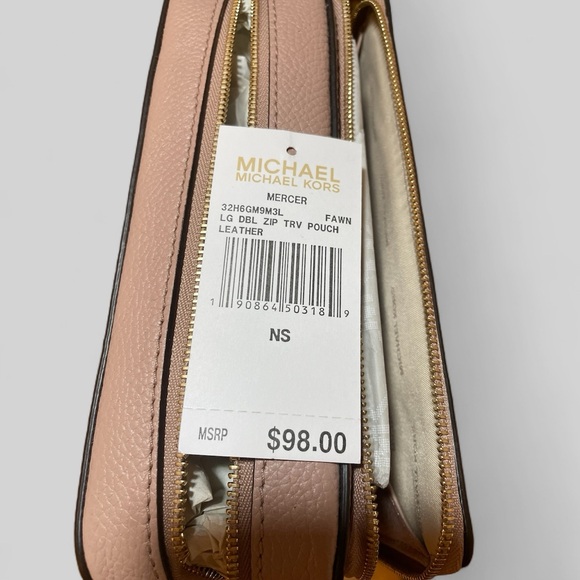 NWT! Rare Michael Kors Makeup Bag in Fawn - Picture 7 of 14